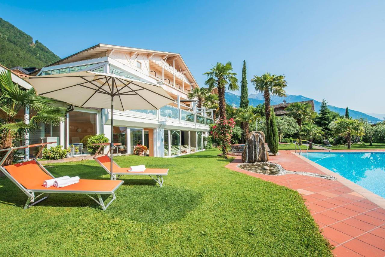 Glanzhof Hotel & Apartments Marlengo Esterno foto